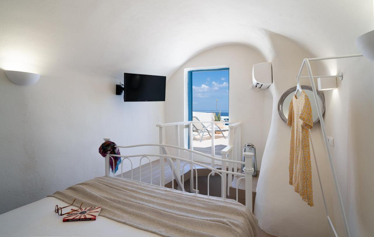 Nalas Suites Emporio  Exterior foto